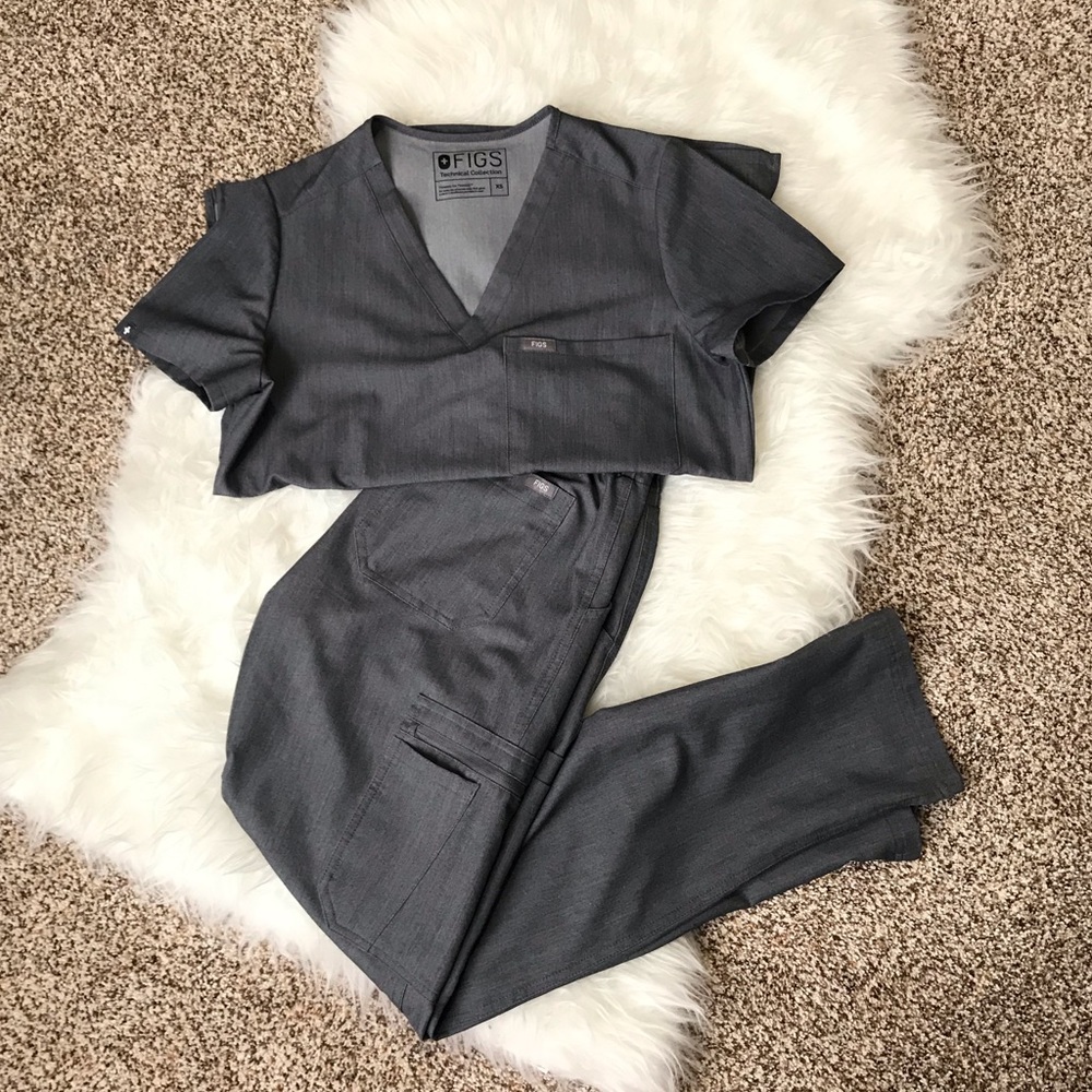 Figs scrubs xs graphite set